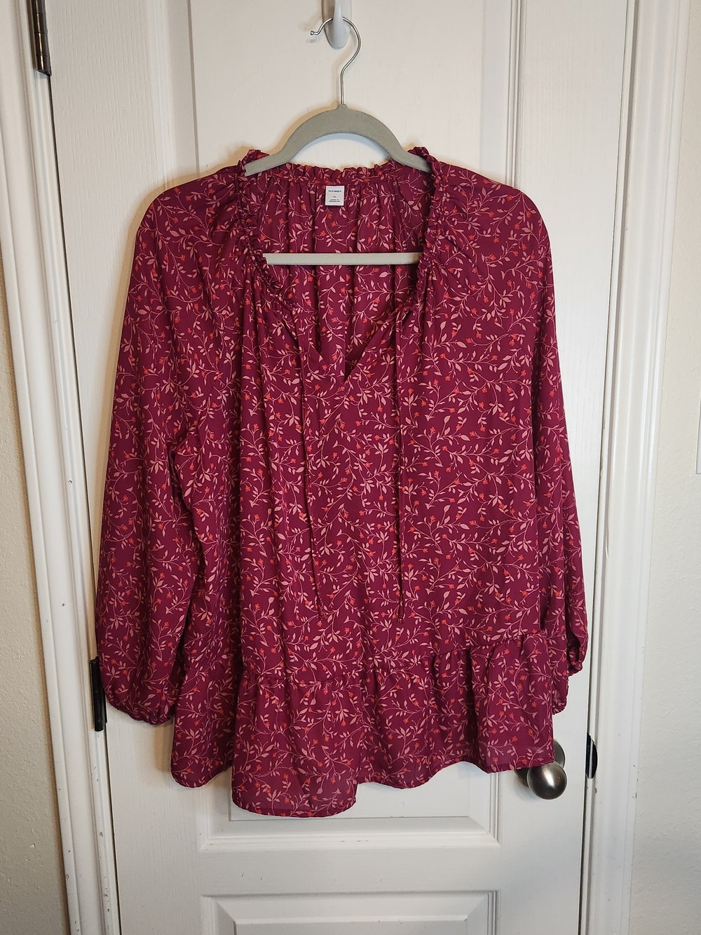 Old Navy Burgundy Floral Tie-Neck Peasant Blouse